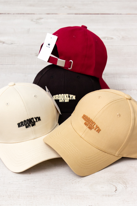 Кепка жіноча